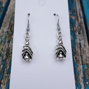 Detailed Bat Earrings: Goth Halloween Vampire Jewelry