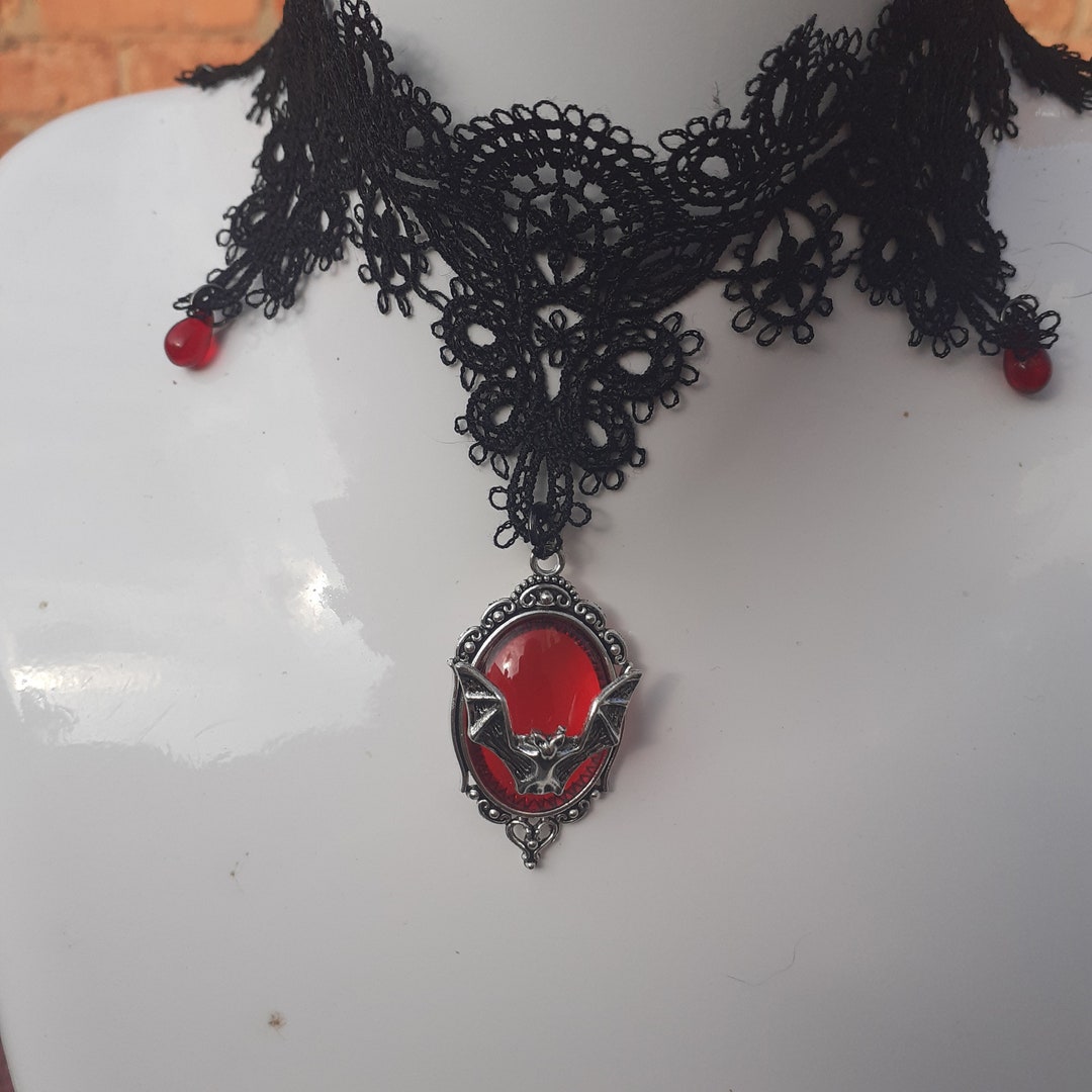 Bat Queen, Gothic Lace Choker, Victorian. Macabre. Red or Black. With ...