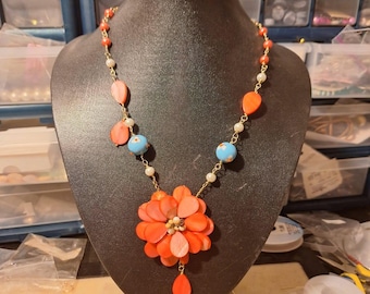 Shell flower and lampwork glass necklace set