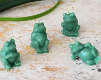 Set of 4 little frog candles for Baby Showers,  Birthday Cakes & Cupcake candles, party favors Leap Year, Princess and Frog