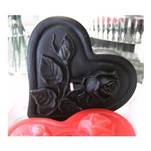 10 pack Black floating heart candles for wedding centerpieces and reception decoration. Baby shower, bridal shower party favors & gifts.