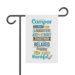 Banner humorístico para acampar, regalo único y divertido para acampar, el mejor regalo para campistas, humor para acampar, bandera para campamento de aventuras al aire libre, pancarta para jardín para caravana o tienda de campaña