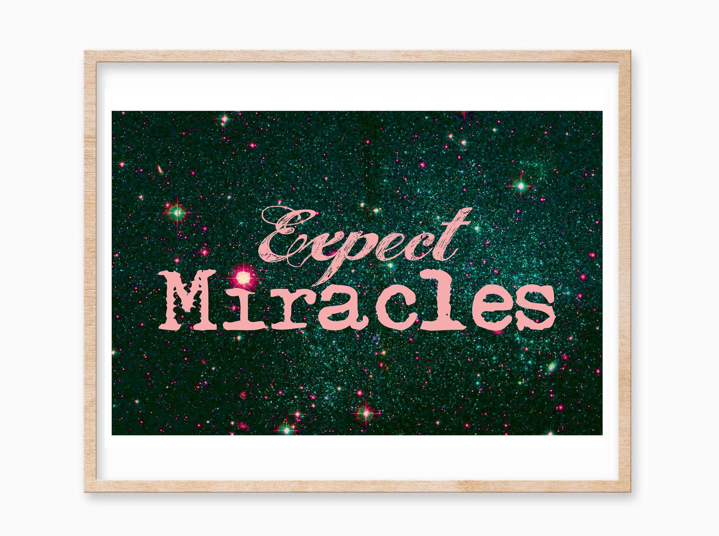 Expect print. Постер don’t expect a miracle, do it yourself.на английском к новому году.