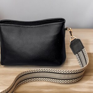 Black purse with compartments hotsell