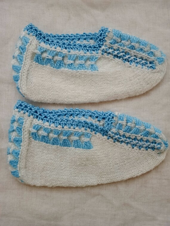 knitted booties, Hand Knitted socks, Hand knitted Wool Socks, Warm Winter socks, winter bed booties, unique house socks, patik, thick socks