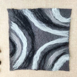 Grijs verloop boog golf cirkel MCM niet-objectieve abstracte vilten wollen onderzetter originele muurkunst