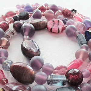 Purple Glass Mixed Beads, Random Sizes & Shapes, 40 inch strand - gc651p