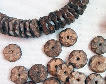 15mm Coconut Wood Disc Beads, Natural Brown Hand Carved Ruffle Flower Beads, 15 Inch Strand - wb340