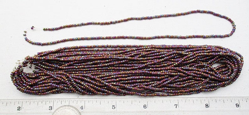 Glass Seed Beads, 10/0 Rainbow Metallic, 2-3mm, Hank 18 strands sb29 Bild 4