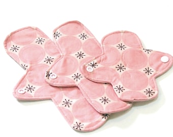Choose your Length - ONE Reusable Cloth winged ULTRATHIN Pantyliner - Quilter's Cotton Top