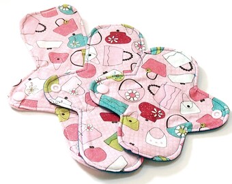 Choose your Length - ONE Reusable Cloth winged ULTRATHIN Pantyliner - Quilter's Cotton Top - Purses