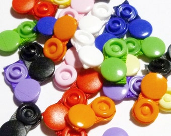 Wing Snap Extenders - make your cloth pads a bit wider - RANDOM set of four 1/2 or 3/4 inch snapping extenders