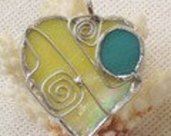 Dazzling Heart Shaped Pendant in Yellow Iridescent Stained Glass