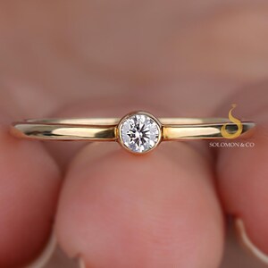 Diamond Solitaire Ring Bezel Set Solitaire Diamond Simple 14K Gold Thin Band Ring Single Stone Pinky Ring Tiny Promise Ring For Her
