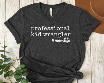Momlife t Shirt, lustiges Mom Shirt, müde Mutter Geschenk, lustiges Mom Geschenk, süßes Mom Geschenk, Mama Shirt, Momlife Shirt, Mama Shirt, Kleinkind Mama Shirt