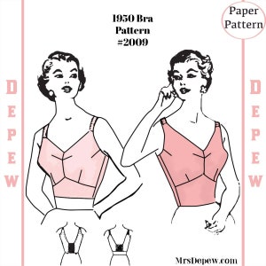 Puede incluir: Un patrón de sujetador vintage de los años 50, con dos ilustraciones de mujeres usando el sujetador. El patrón está etiquetado como "1950 Bra Pattern #2009" y "Paper Pattern".