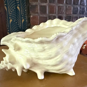 Vintage Atlantic Mold Conch Shell Planter