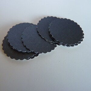 Circle sticker envelope seals charcoal with scalloped edges image 3