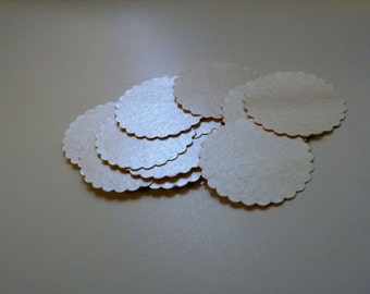 Circle sticker envelope seals - pearlised glowing gold with scalloped edges - limited edition