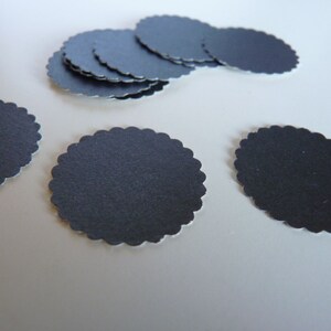 Circle sticker envelope seals charcoal with scalloped edges image 4