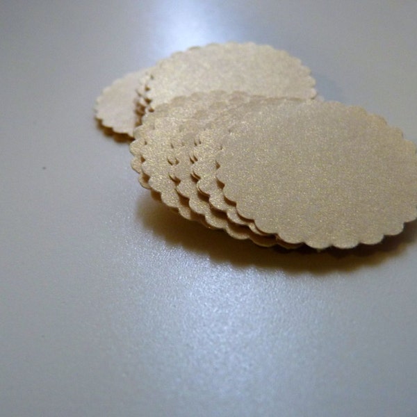 Round stickers envelope seals party packaging pearlised creamy glitter gold circles with scalloped edges