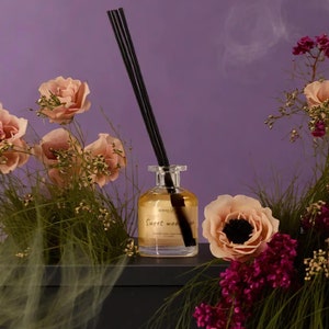 Sweet Woodsmoke Reed Diffuser, Home Fragrance, Diffuser Oil Set, Bottle With Sticks, Gift for Her