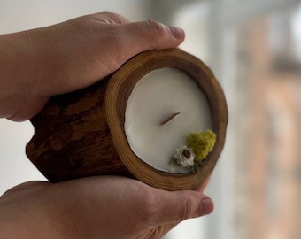 Handcrafted Wooden Dough Bowl Candle - Rustic and Fragrant Illumination for Your Home