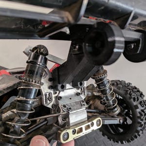 Unbreakable Wing Mount - Durable Rubber Material - Arrma Typhon 6s And TLR