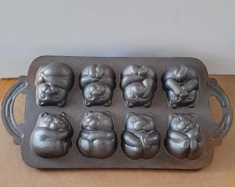 VINTAGE 1984 Teddypan Cast Iron John Wright Cornbread Cake Pan Baking Mold