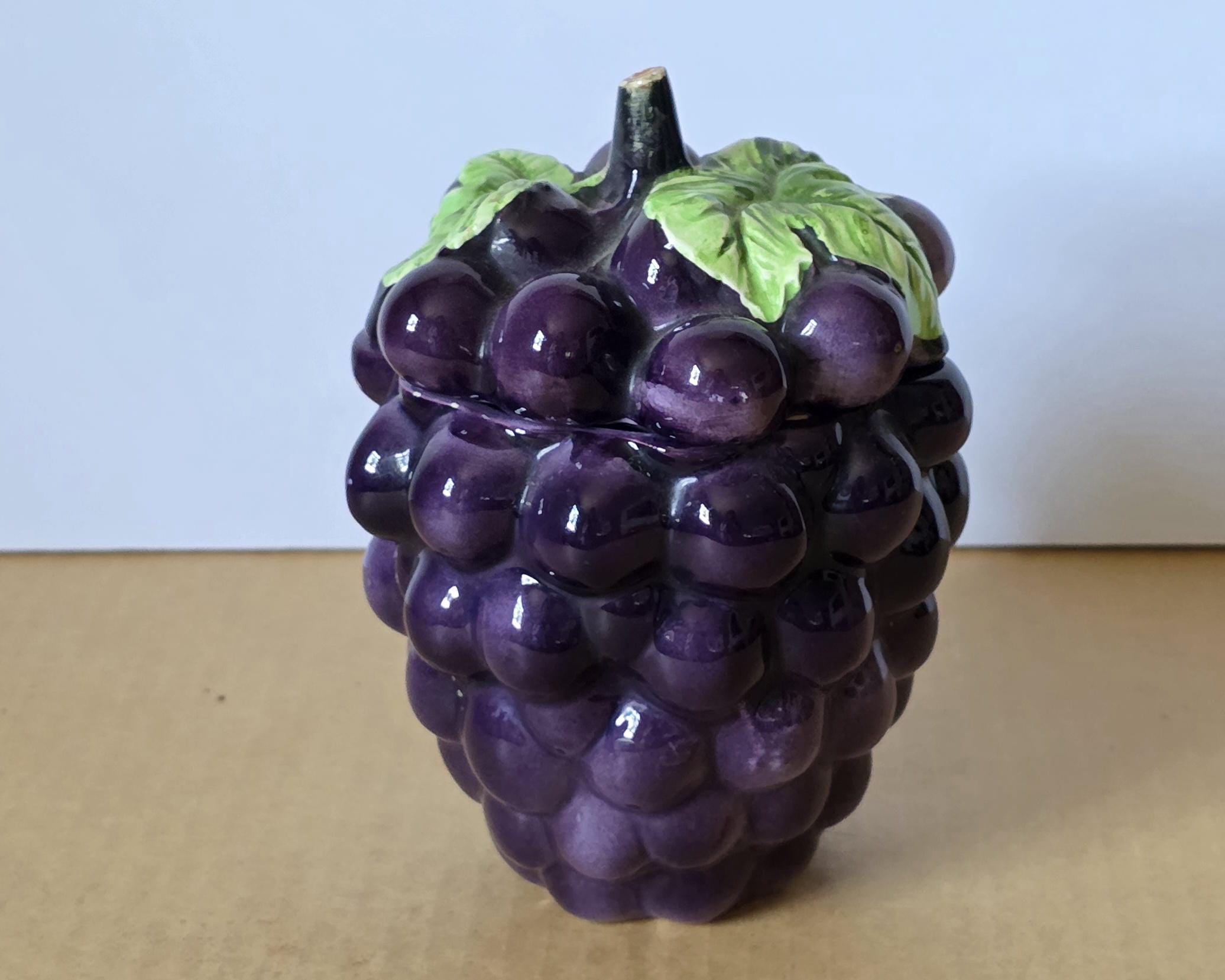 Fruits & Vegetables オブジェ　グレープ Porcelain Fruit and Vegetables - Etsy