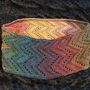Knitting Pattern Chevron Lace Cowl Original Design Easy and Fun to Knit