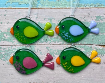 Chunky Bird Ornament | Fused Glass Christmas Decoration | Stocking Stuffer | Listing is for ONE (1) Ornament | Green