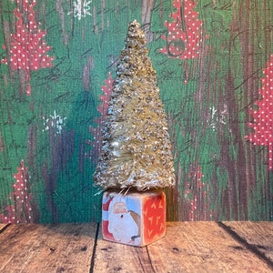 ONE 4-1/2 Vintage Style Bottle Brush Tree on a Block Santa / holly