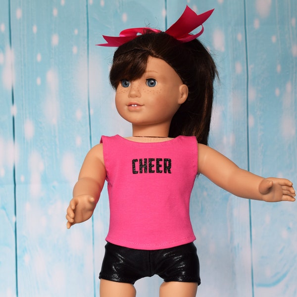 Tenue de poupée Cheer 3 pièces, débardeur en coton rose, transfert CHEER, short noir, arc de joie rose, cheerleading, convient à la plupart des poupées de 18 pouces, cadeau pour fille
