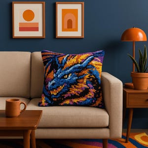 Kit per realizzare cuscini con la tecnica dell'uncinetto - Motivo Drago Infuocato