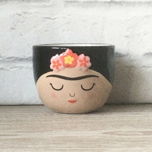 Mini kleine Frida Kahlo gezicht plantenbak bloem plant pot Home decor tuin tuinieren cadeau aanwezig housewarming tuinman girl power feministe
