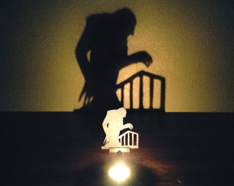 Nosferatu Candle Holder– 3D Printed Halloween Tealight Holder with Adjustable Focus for Scary Wall Shadows