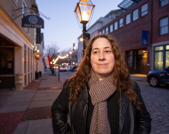 bufanda de alpaca marrón y rosa con tejido de gofre