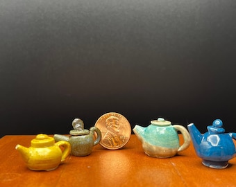 Miniature, 1:12 scale handmade ceramic tea pot (*functional)