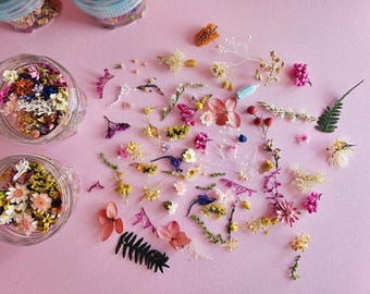 Mini Floral Mix for Resin Crafts, Farm Fresh Dried Tiny Flowers, Soapmaking and DIY Supplies, Preserved Flowers,Jewelry Making, Epoxy Supply