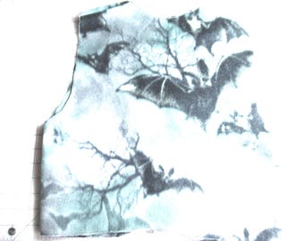 Chaleco de murciélagos para adultos, murciélagos negros sobre forro polar gris / estilo bolero, disfraz de Halloween para adultos, tallas disponibles.