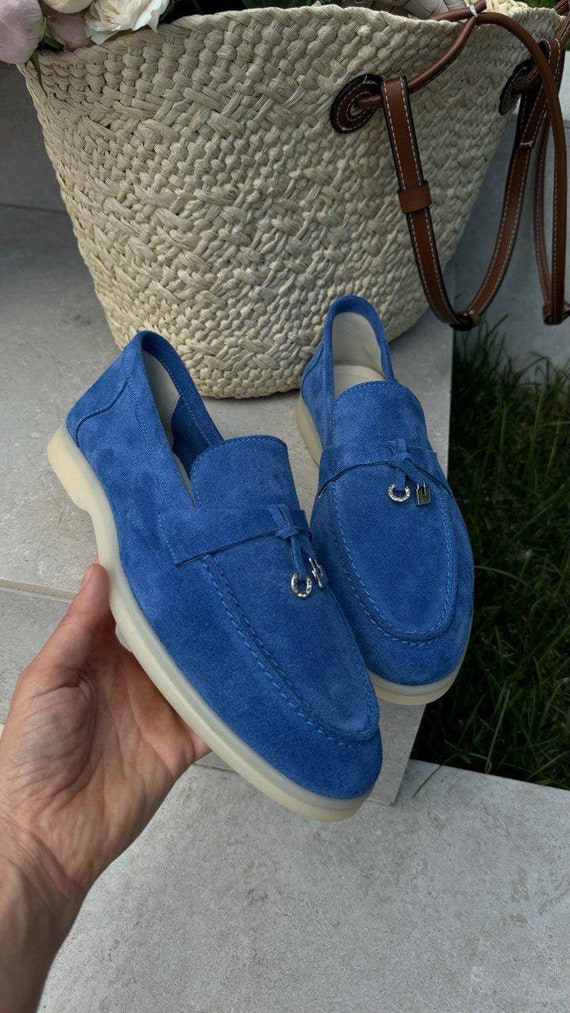 Blue suede loafers outfit best sale