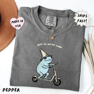 Funny Coder Shirt, Frog Wizard Writing Code Tee, Computer Science Major Gift, Software Engineer Humor, Sarcastic Programmer T-Shirt