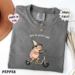 Funny Coder Shirt, Frog Wizard Writing Code Tee, Computer Science Major Gift, Software Engineer Humor, Sarcastic Programmer T-Shirt