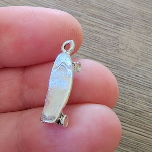 Skateboard Charms Set of 10 Silver Color 3D Three Dimensional Charms 22x6mm