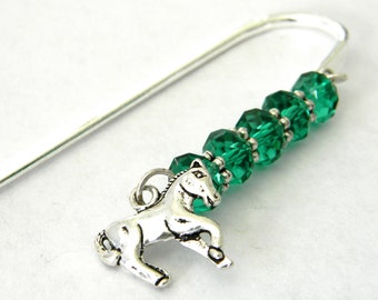 Walking Horse Bookmark with Emerald Green Glass Beads Shepherd Hook Steel Bookmark Silver Color