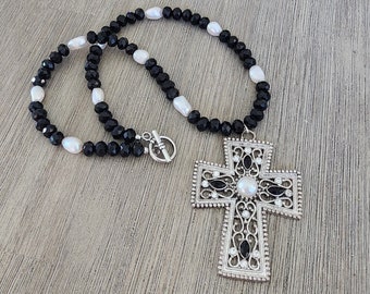 Large Cross Beaded Necklace Silver Colored Cross Toggle Clasp 20 Inch