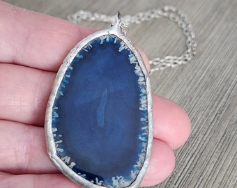 Long Dark Blue Agate Chain Necklace Soldered Pendant Lobster Clasp 28 Inch Silver Chain