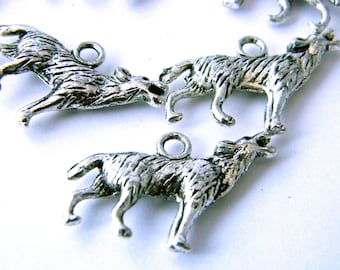 Wolf Charms Set of 10 Silver Color 19x26mm