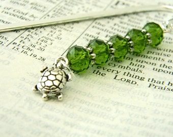 Turtle Bookmark with Green Glass Beads Shepherd Hook Steel Bookmark Silver Color